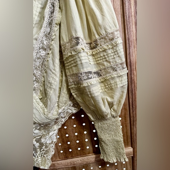 Free People Sage Mint Green Eloise Bodysuit Blouse Lace Pleated Balloon Sleeves - Picture 3 of 10